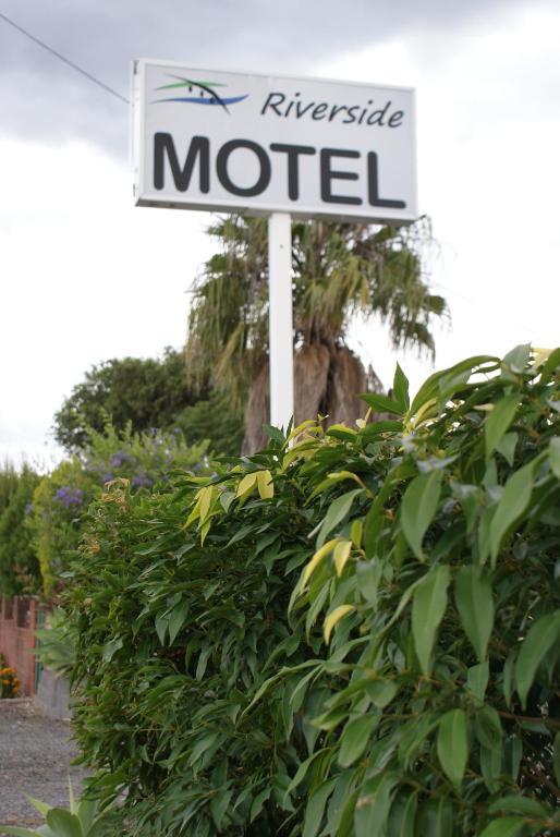 Karuah Riverside Motel Exterior photo